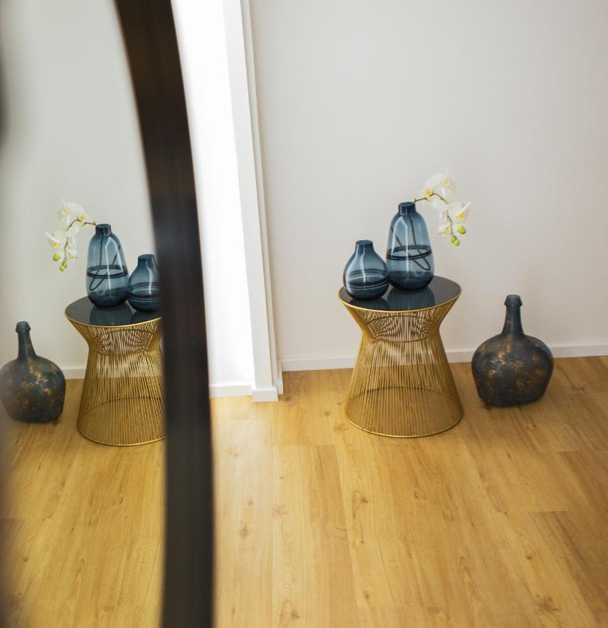 A Due Passi Apartment แตร์ราซีนี ภายนอก รูปภาพ